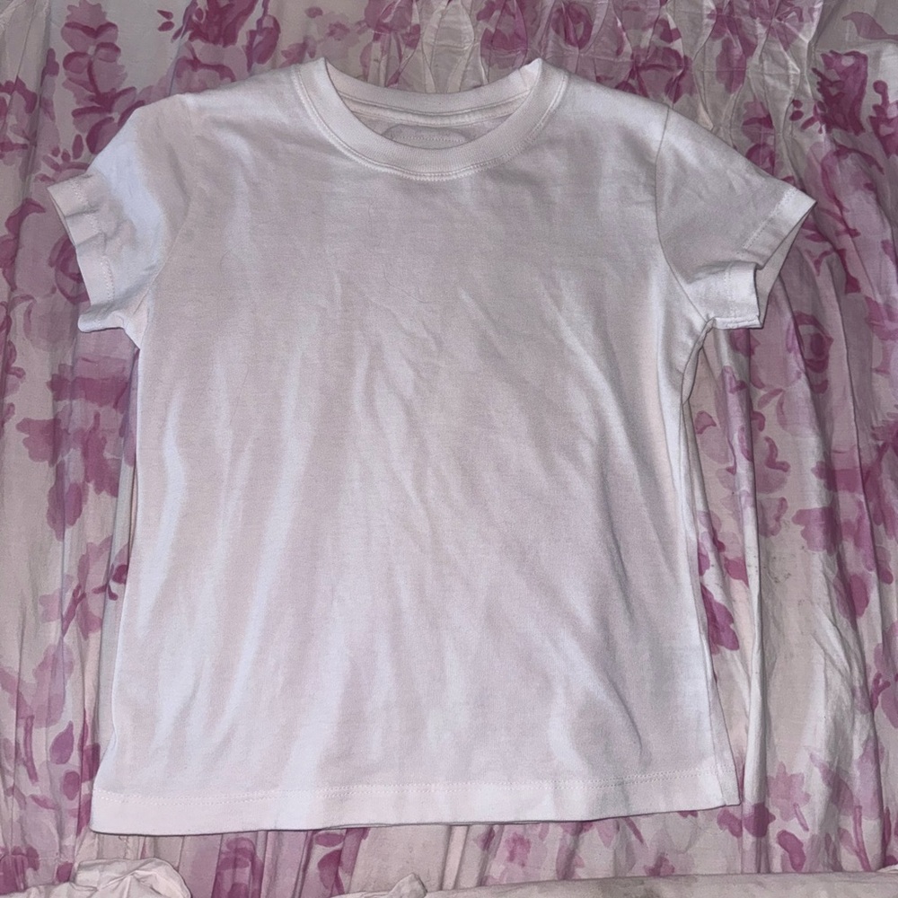 NWOT DAILY DRILLS White Tee Size XS
